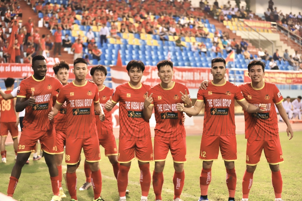 Cầu thủ của HAGL ghi siêu phẩm giúp CAND giành vé lên chơi ở V-League 2023 - Ảnh 2.