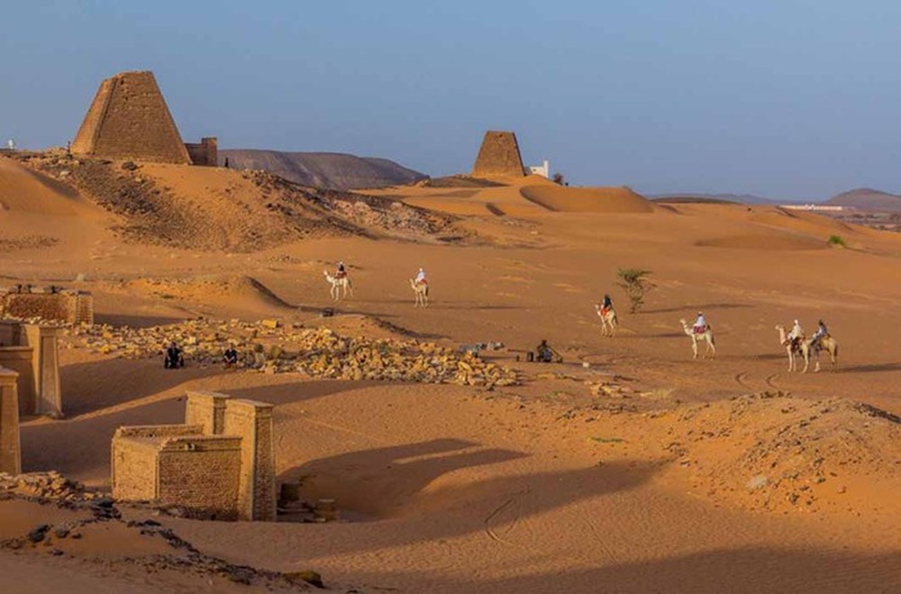 Bí mật trên sa mạc Sudan: Kim tự tháp của các vị vua Kushite - Ảnh 3.