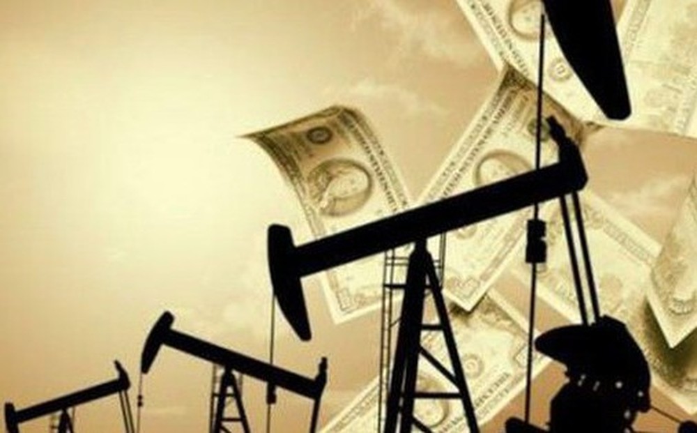 Điều gì khiến nhiều quốc gia vẫn phải trả phí cao kỷ lục dù giá dầu đã giảm mạnh 30%?