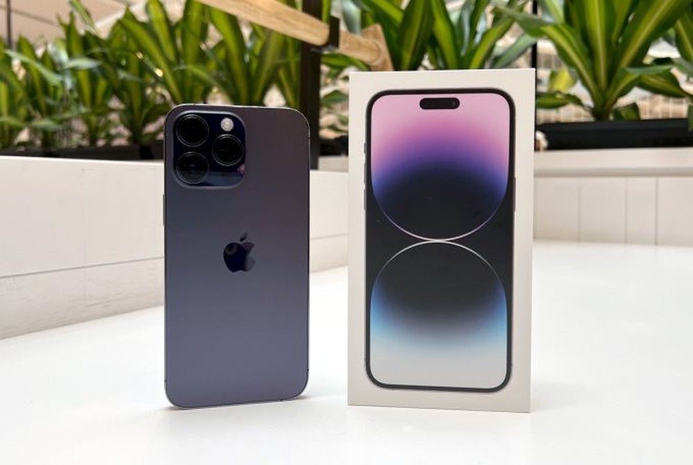 Cháy hàng tại Việt Nam, giá iPhone 14 Pro Max xách tay bất ngờ tăng mạnh, cao hơn chính hãng tới 5 triệu đồng - Ảnh 1.