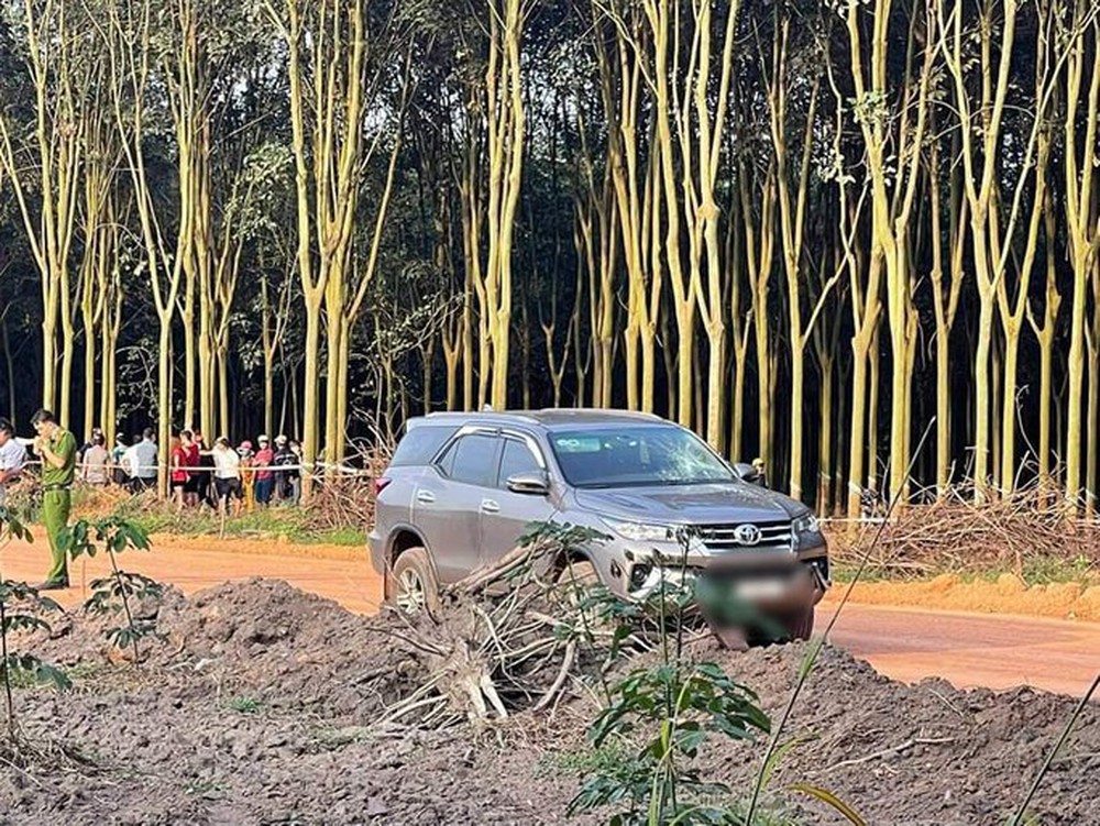 Bắt nghi phạm dùng cuốc sát hại dã man người đàn ông đi xe Fortuner - Ảnh 2.