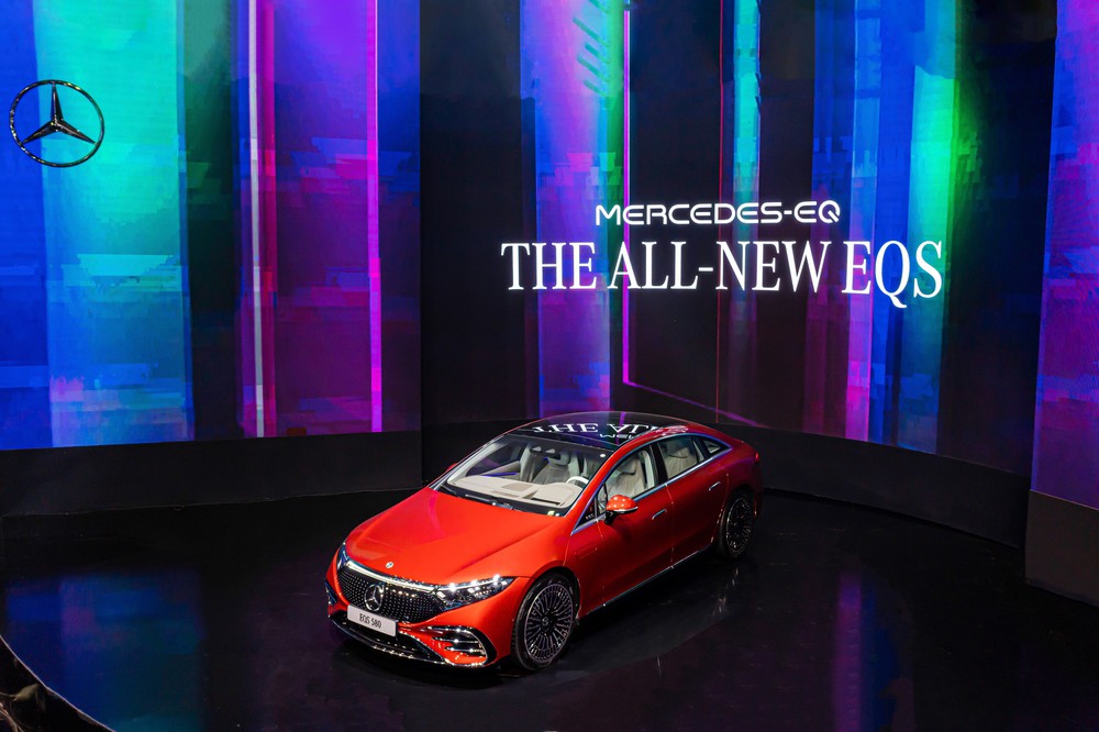 Khai mạc Vietnam Motor Show, Mercedes-Benz giới thiệu xe điện giá 6 tỷ đồng - Ảnh 2.