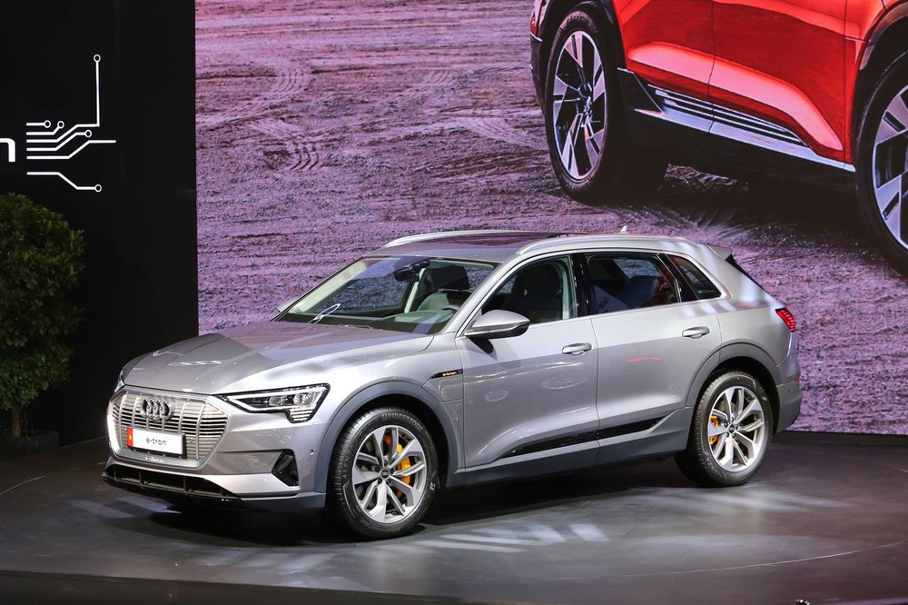 Bóc tách Audi e-tron SUV: Xe điện bạt ngàn công nghệ, không đối thủ ở Việt Nam - Ảnh 4.