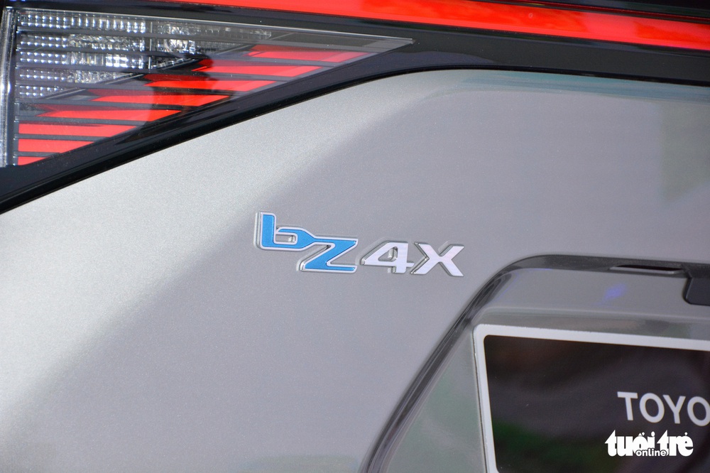 Chi tiết Toyota bZ4X tại VMS 2022: SUV điện tầm trung sáng cửa bán đại trà tại Việt Nam - Ảnh 11.