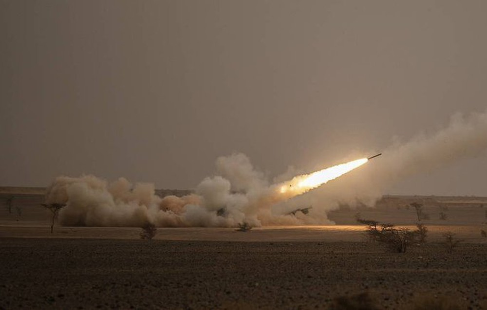Lực lượng Ukraine bao vây Kherson, Nga tiếp tục bắn tên lửa - Ảnh 3.