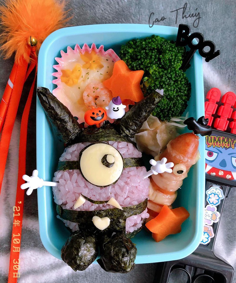 Học mẹ đảm làm cơm bento vui nhộn mùa Halloween cho con - Ảnh 4.