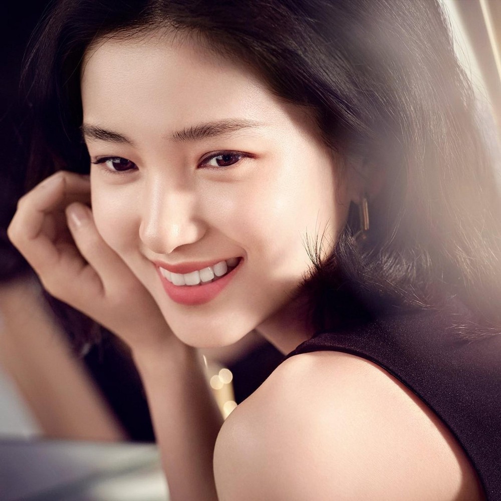 Nữ diễn viên vướng nghi vấn đang yêu Song Joong Ki - Ảnh 16.