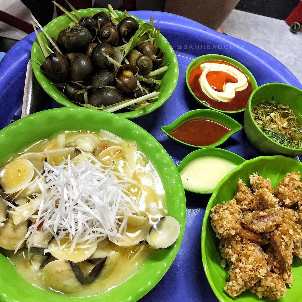 Những quán ốc ngon, lâu đời ở Hà Nội cho một chiều thu mát mẻ, phù hợp tụ tập bạn bè