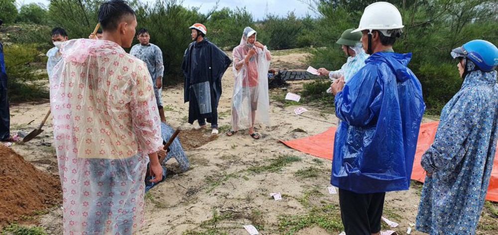 Quảng Bình: Tá hỏa phát hiện bộ xương người trên núi Đồng Lý - Ảnh 1. Quảng Bình: Tá hỏa phát hiện bộ xương người trên núi Đồng Lý - Ảnh 1.