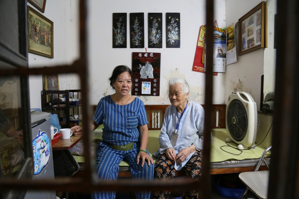 Nữ phu rác 67 tuổi ở Hà Nội: Ngày nào tôi nghỉ làm, mẹ tôi phải nhịn thuốc - Ảnh 4.