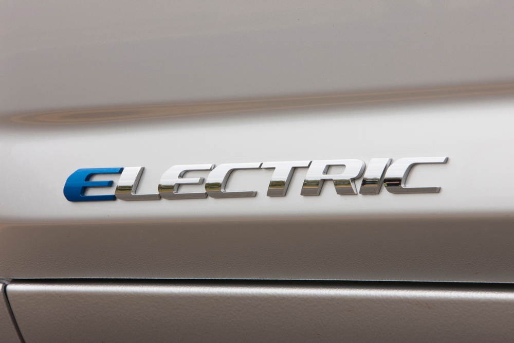 Toyota có thể đầu tư 38 tỷ USD cho xe điện để cạnh tranh với Tesla - Ảnh 3.