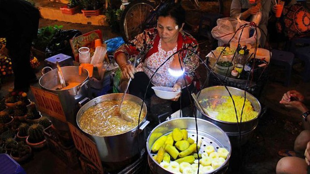 Điểm danh những khu chợ nổi tiếng khắp Việt Nam, nơi nào cũng đông đúc khách du lịch nước ngoài ghé thăm