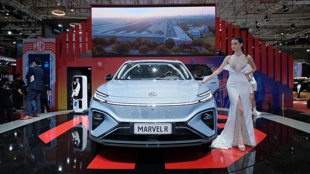 Triển lãm Ô tô Việt Nam 2022: Những mẫu xe Chỉ để ngắm tại Vietnam Motor Show - Ảnh 1.