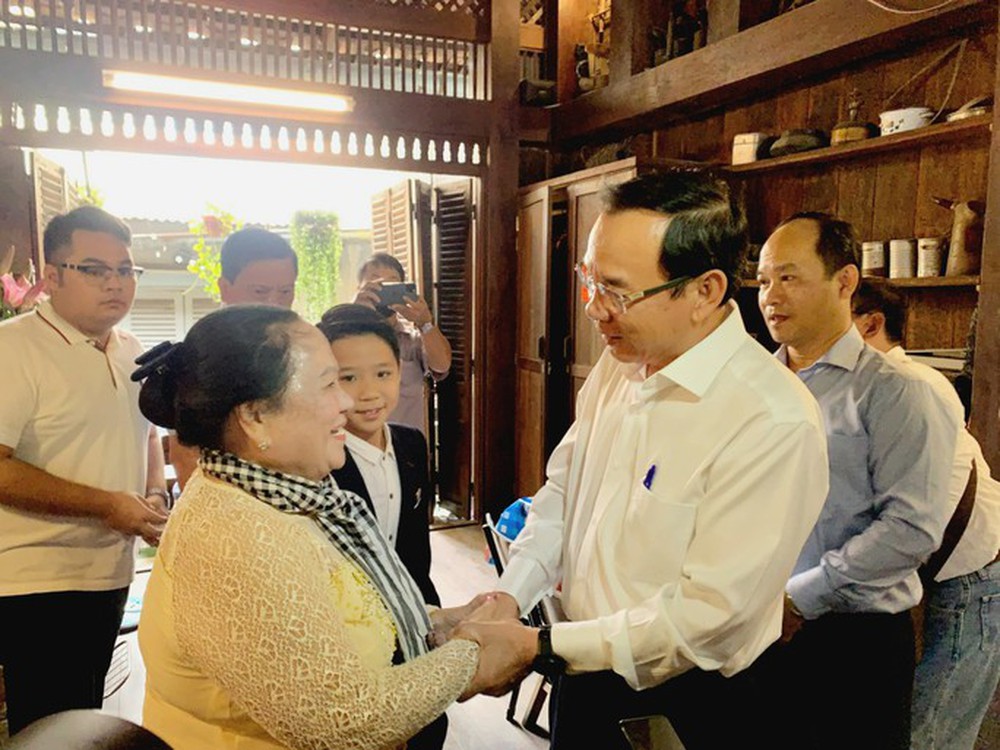 Bí thư Thành ủy TP HCM Nguyễn Văn Nên trải nghiệm tour Biệt động Sài Gòn