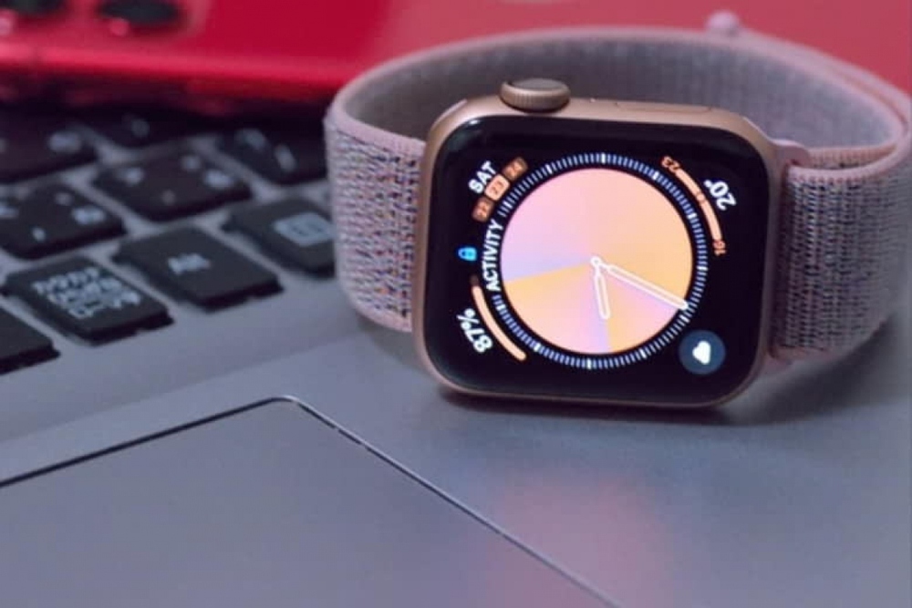 Sự khác biệt giữa 2 dòng Apple Watch SE 2 và Apple Watch Series 8 - Ảnh 3.