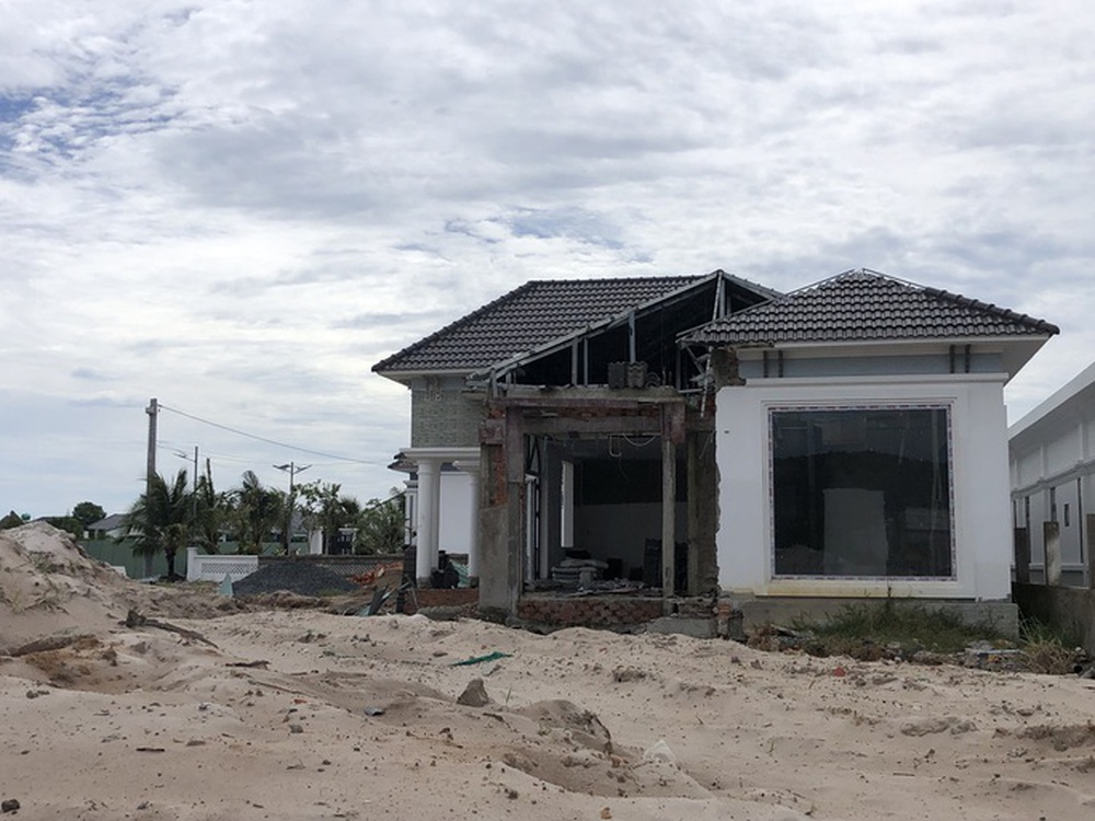 NÓNG: Chủ của 56/79 căn biệt thự vô chủ ở Phú Quốc lộ diện - Ảnh 4. NÓNG: Chủ của 56/79 căn biệt thự vô chủ ở Phú Quốc lộ diện - Ảnh 4.