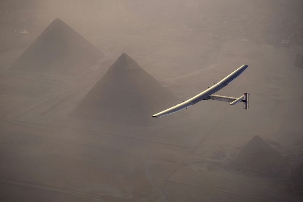 Hành trình của máy bay năng lượng mặt trời vòng quanh thế giới không tốn 1 giọt nhiên liệu - Ảnh 26.