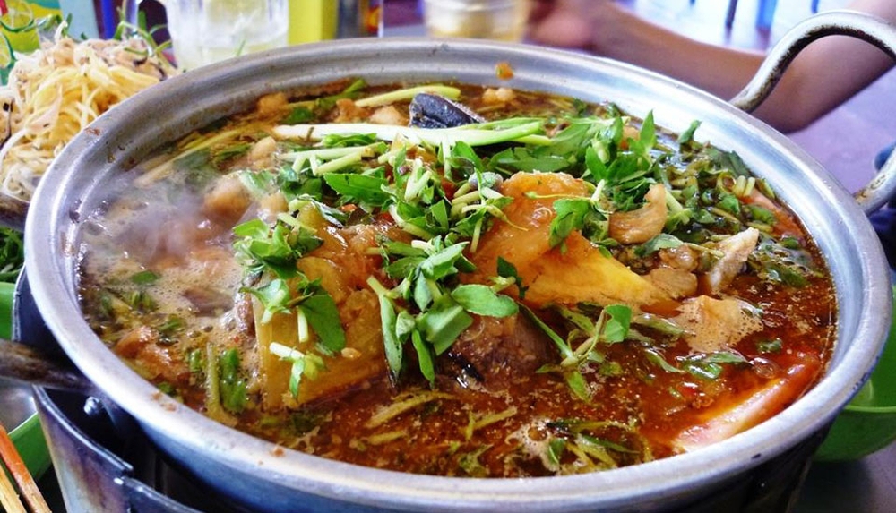 Gỏi cá Phan Thiết và Lẩu cá bóp Bình Thuận lọt top món ăn đặc sản Việt Nam - Ảnh 2.