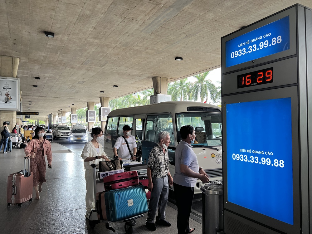 Trong 8 tháng năm 2022, sân bay Singapore đón 16,5 triệu khách, Tân Sơn Nhất đón 22 triệu - Ảnh 4.