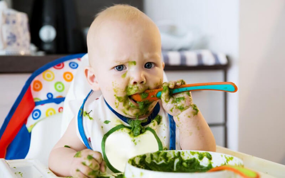 Các thực phẩm không an toàn cho em bé dưới 1 tuổi - Ảnh 3.