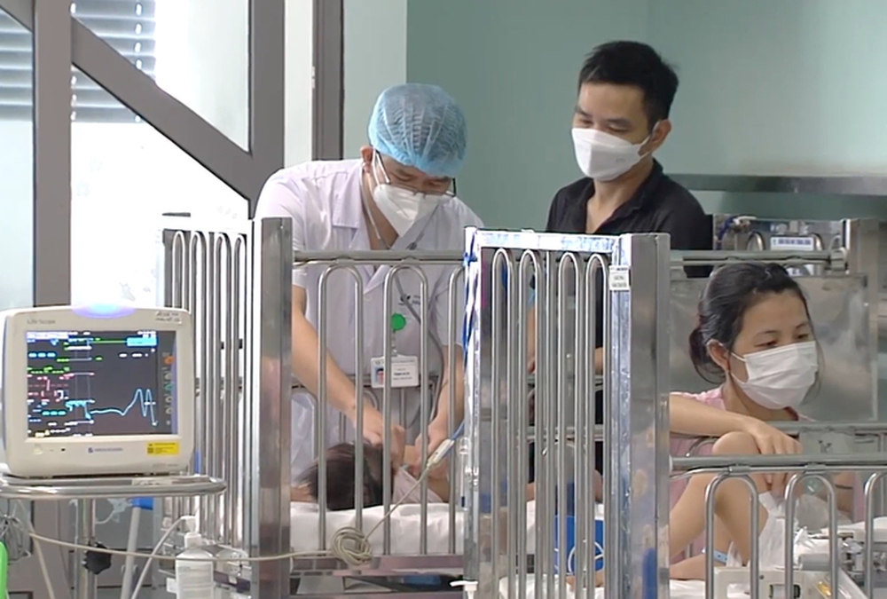 Trẻ có thể mắc Adenovirus nhiều lần, dấu hiệu nào nên đi khám?