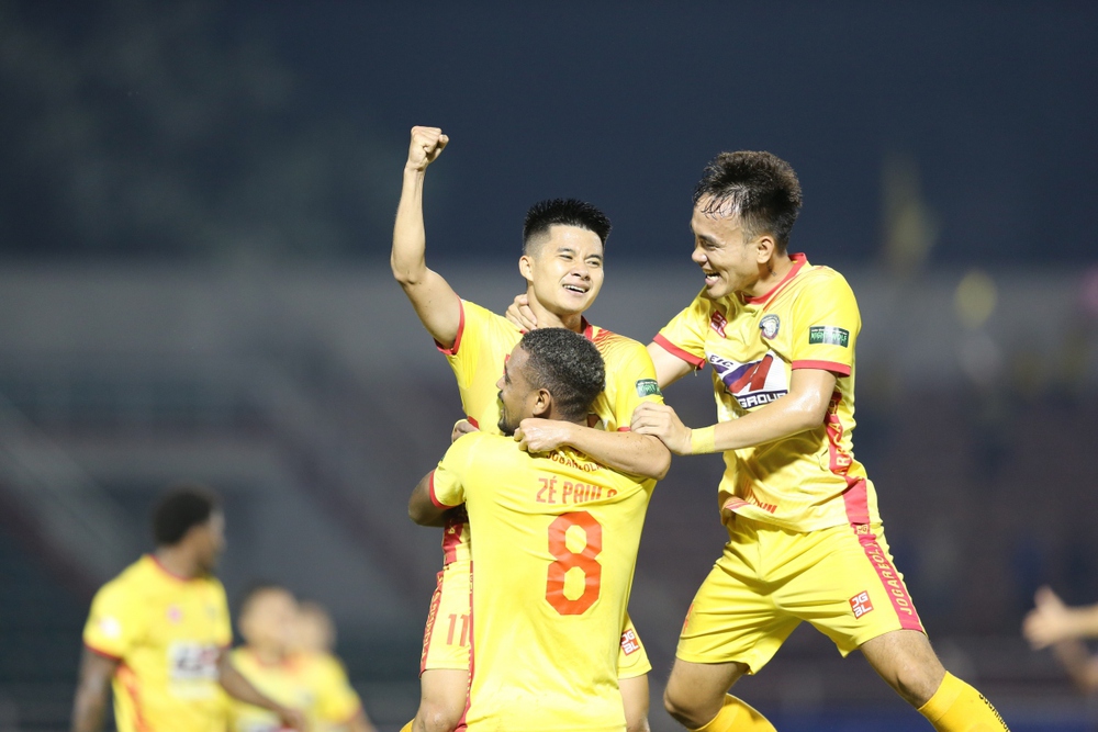 Kết quả vòng 18 V-League 2022: Bình Định và Thanh Hóa hưởng niềm vui - Ảnh 2.