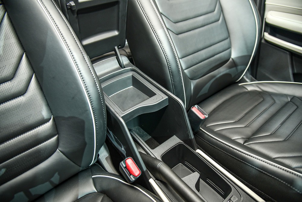 Chi tiết Kia Carens bản chiến lược giá 699 triệu đồng: Co kéo trang bị để có giá cạnh tranh Veloz, Xpander - Ảnh 18. Chi tiết Kia Carens bản chiến lược giá 699 triệu đồng: Co kéo trang bị để có giá cạnh tranh Veloz, Xpander - Ảnh 18.