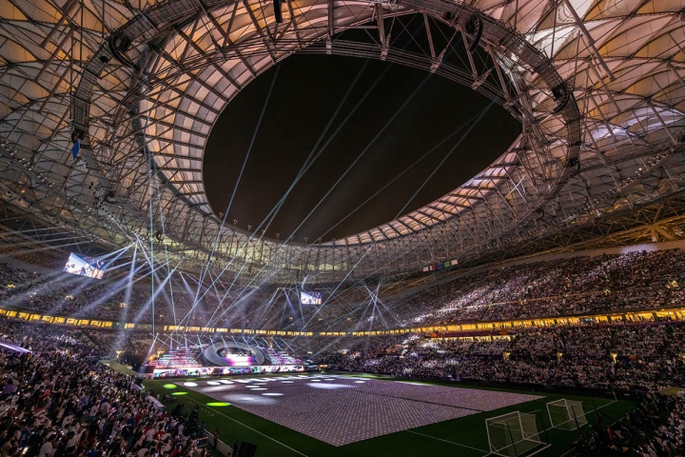 Cận cảnh sân vận động dát vàng sắp tổ chức World Cup 2022 - Ảnh 7.