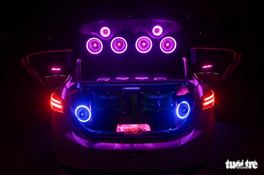 Mazda3 độ dàn âm thanh, ánh sáng hơn 350 triệu đồng của người chơi xe Đà Nẵng - Ảnh 3.