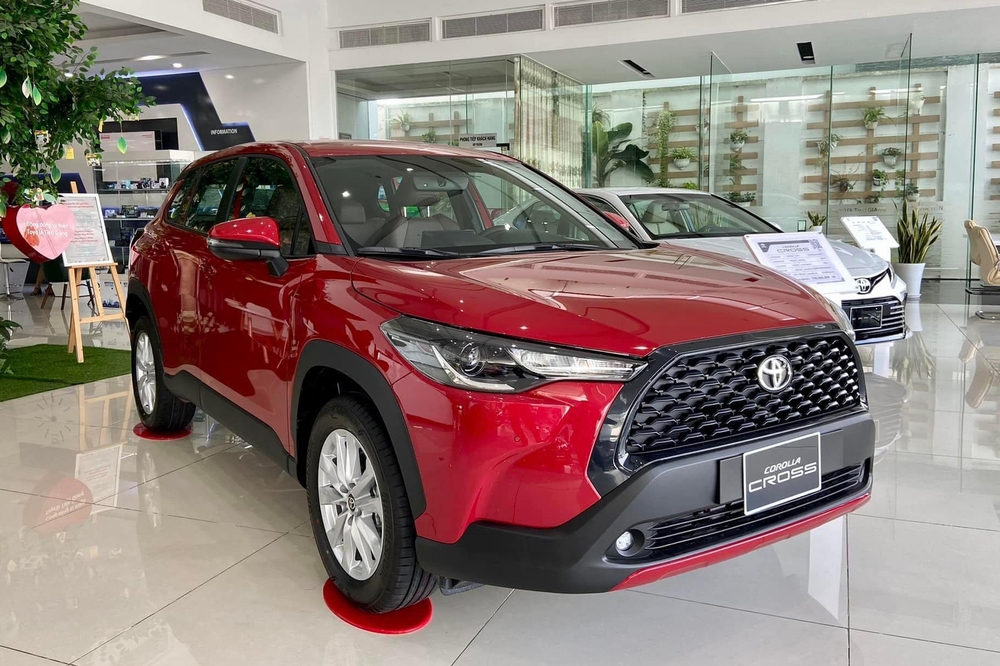 Toyota và Mitsubishi tuột dốc doanh số trong tháng 10 tại Việt Nam dù có xe lọt top bán chạy - Ảnh 1.