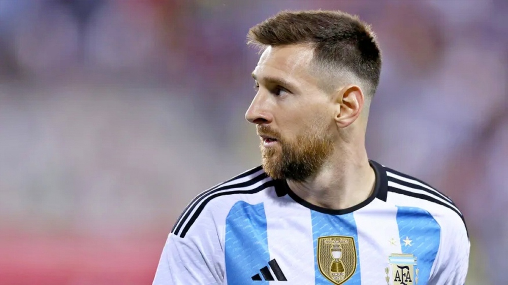 “Ngó lơ” Ronaldo, Rooney chọn Messi và Argentina vô địch World Cup 2022 - Ảnh 1.