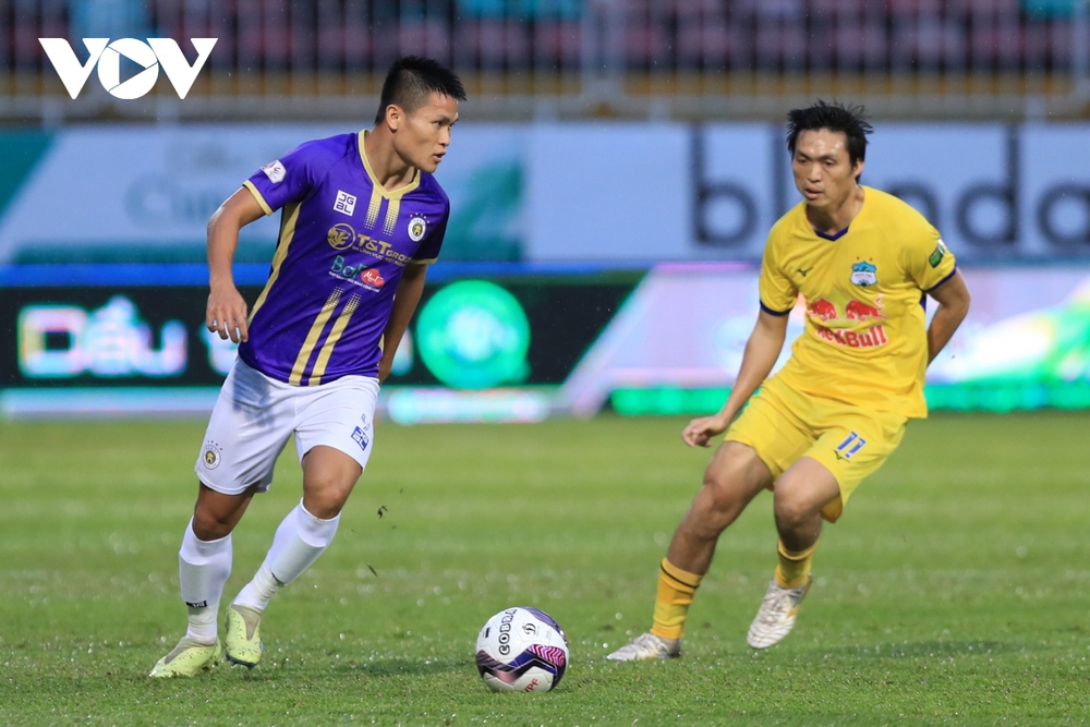 Trực tiếp HAGL 0-0 Hà Nội FC, Hà Tĩnh 1-1 Thanh Hóa, Sài Gòn 1-0 Bình Dương - Ảnh 1.