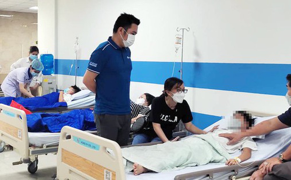 Đề nghị đình chỉ tạm thời bếp ăn trường iSchool Nha Trang và điều tra vụ việc