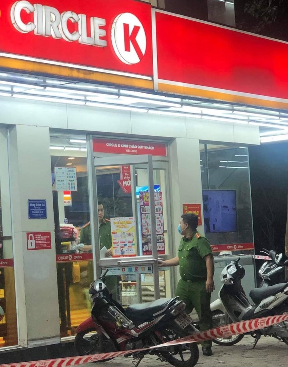 Hà Nội: Phát hiện thi thể người đàn ông tại cửa hàng Circle K - Ảnh 1.