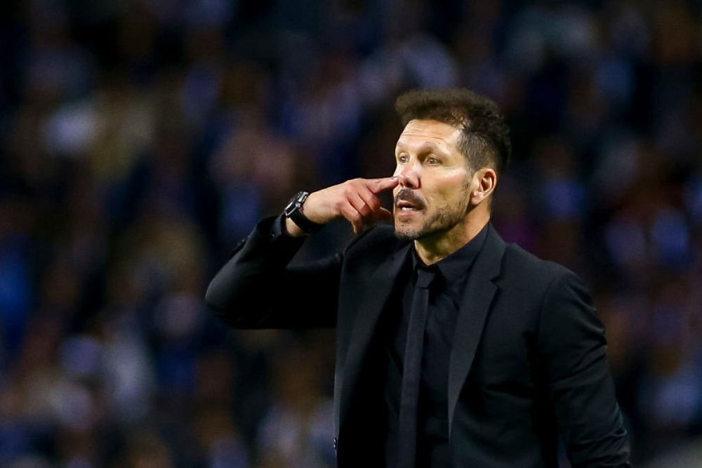 Atletico xếp cuối bảng ở Cúp C1 châu Âu, HLV Simeone có thể bị sa thải - Ảnh 1.