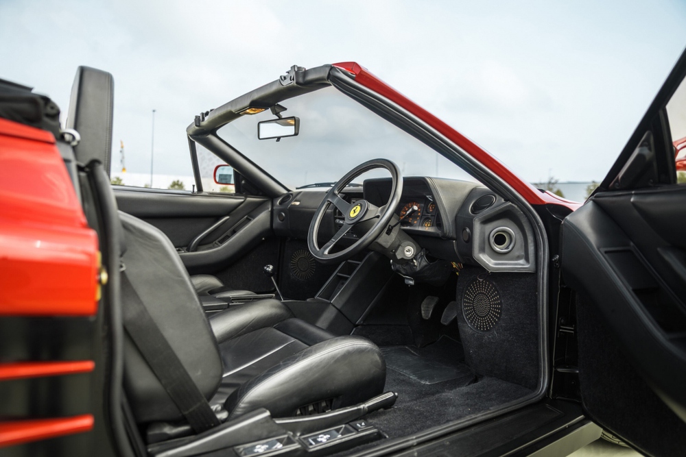 Bán đầu giá Ferrari Testarossa Pininfarina Spider siêu hiếm - Ảnh 3.