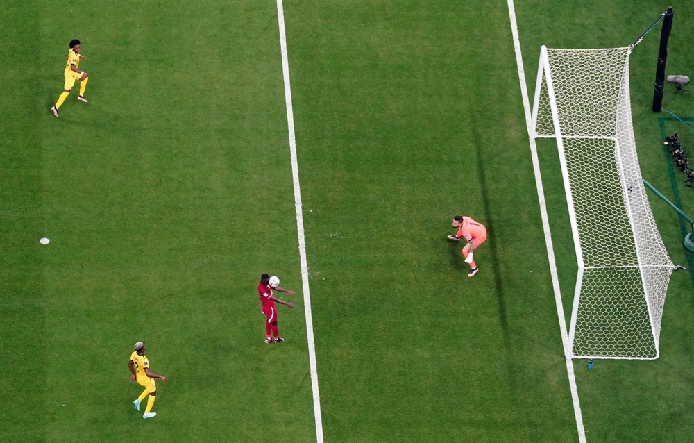 Trực tiếp Qatar 0 - 2 Ecuador: Enner Valencia làm câm lặng cả Al Bayt - Ảnh 2.