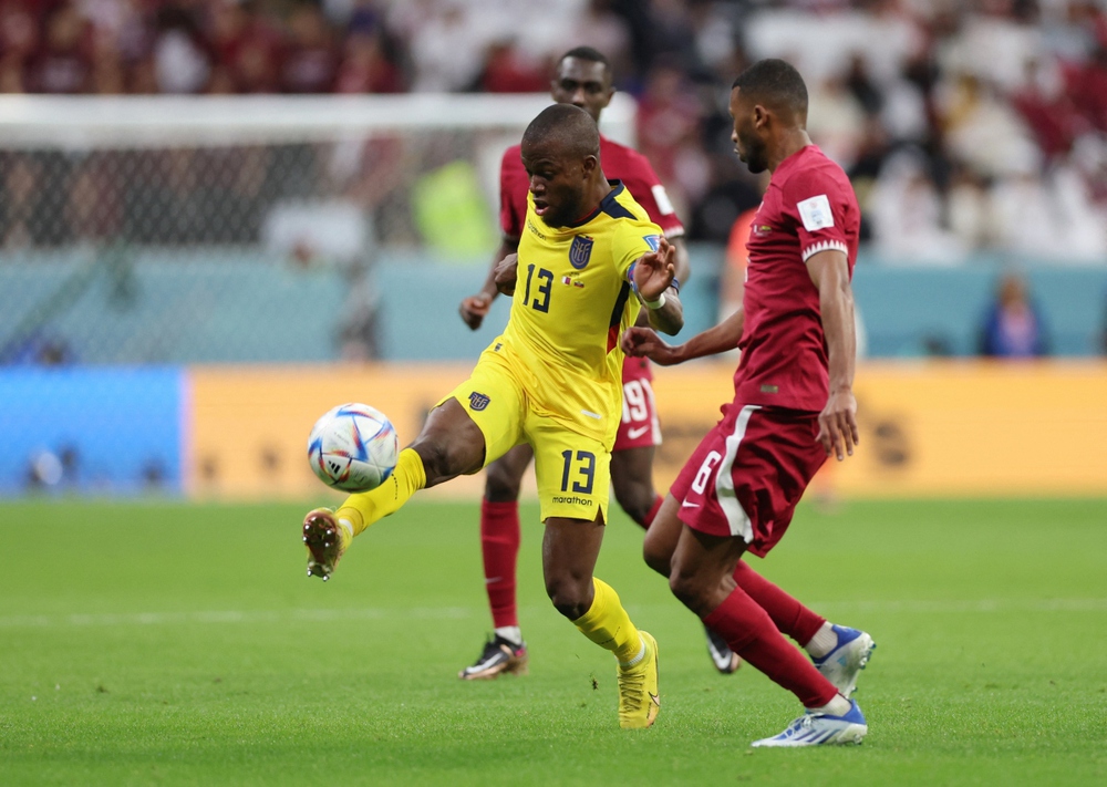 Trực tiếp Qatar 0 - 2 Ecuador: Đôi công quyết liệt, bàn thắng rất gần - Ảnh 1.