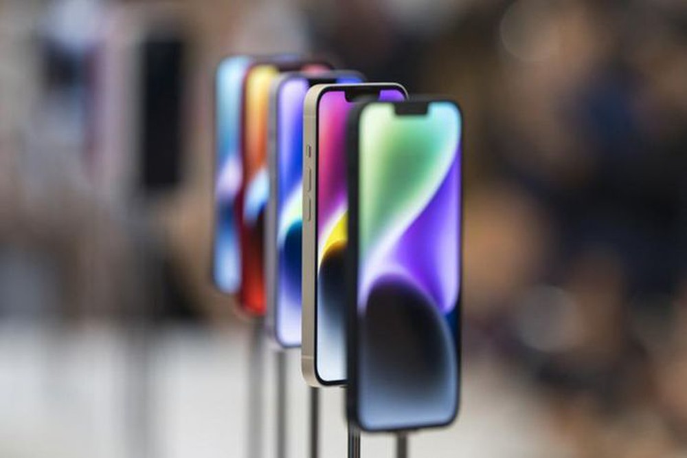Tin buồn cho người dùng muốn mua iPhone 14 Pro lúc này