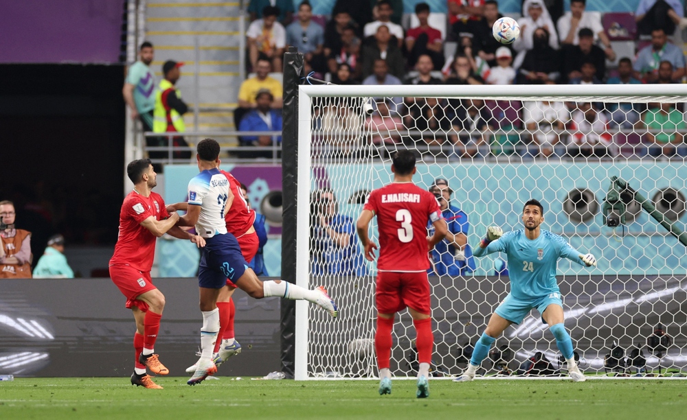 TRỰC TIẾP Anh 1 - 0 Iran: Tài năng trẻ 19 tuổi Bellingham rực sáng - Ảnh 2.