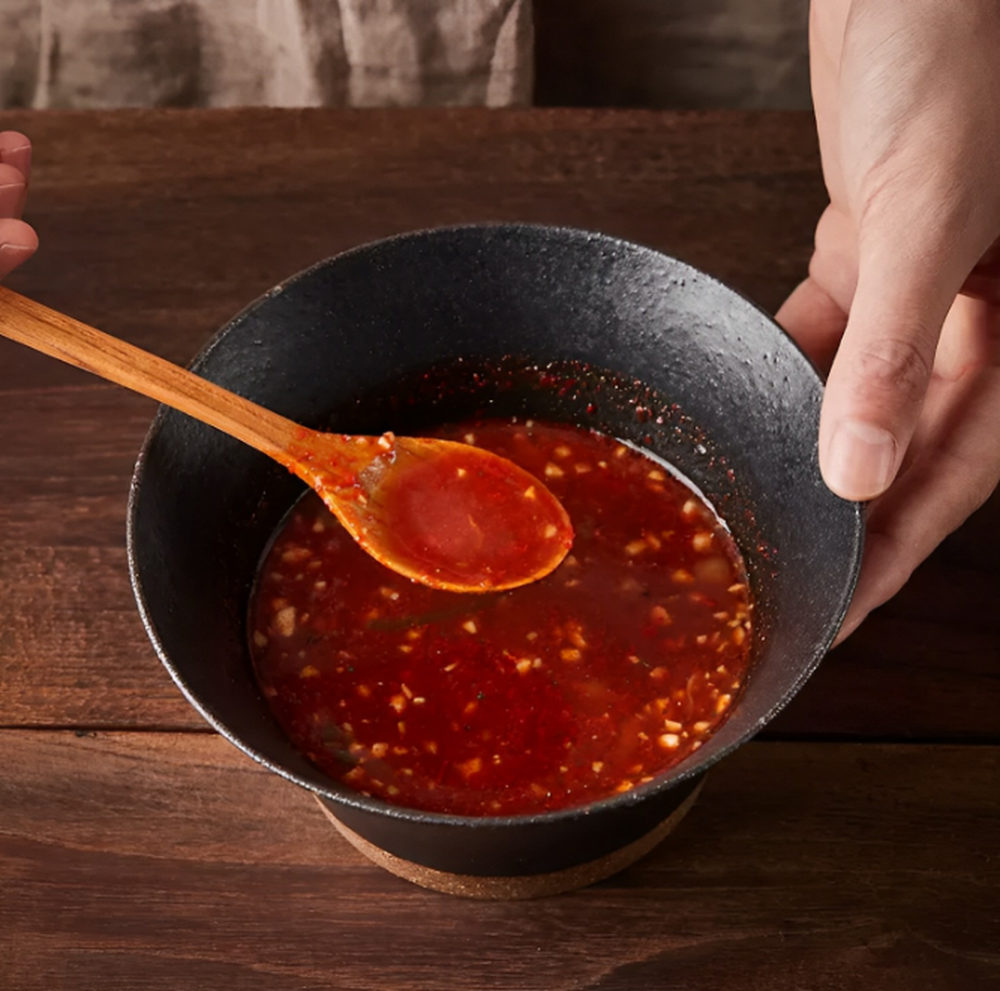 Học người Hàn cách làm thịt kho kim chi, mùa đông ăn với cơm thì ngon xuất sắc! - Ảnh 3.