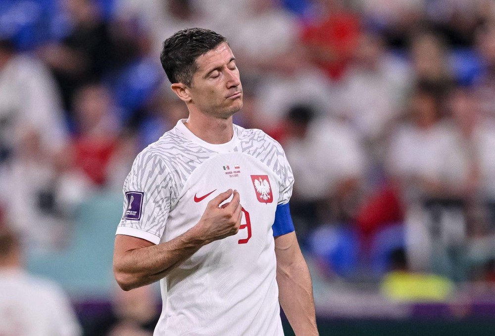 Trực tiếp bóng đá Mexico 0-0 Ba Lan: Lewandowski đá hỏng phạt đền - Ảnh 1.