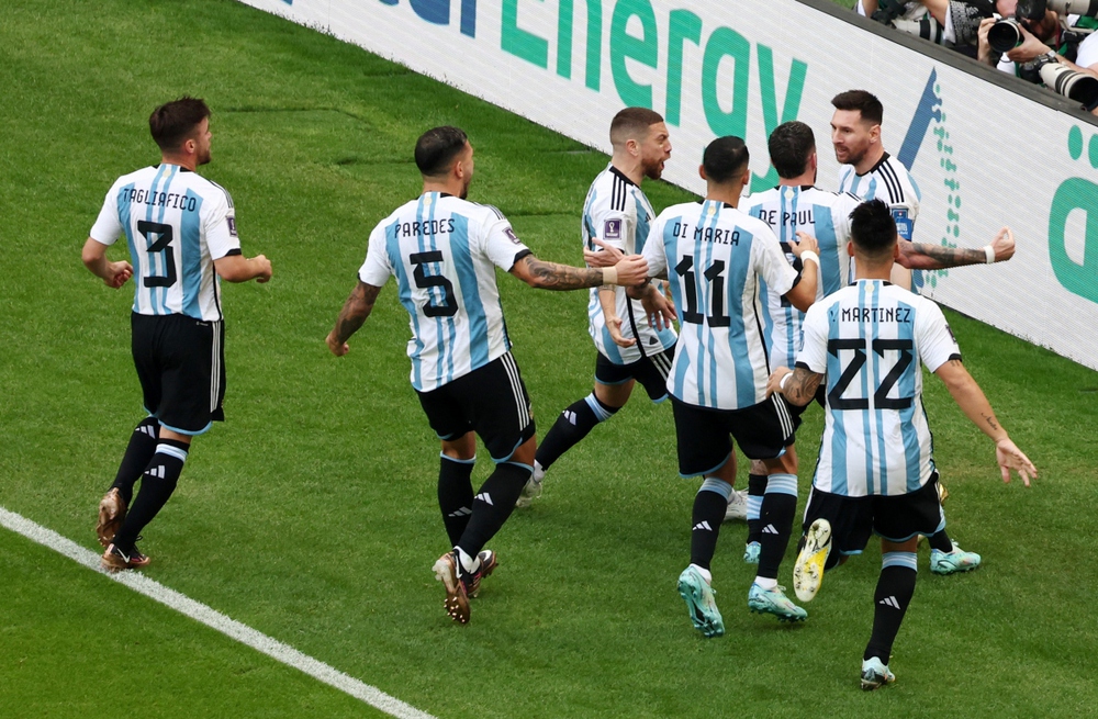 Argentina thua sốc Saudi Arabia: Quyền tự quyết vẫn trong tay Messi và đồng đội - Ảnh 1.