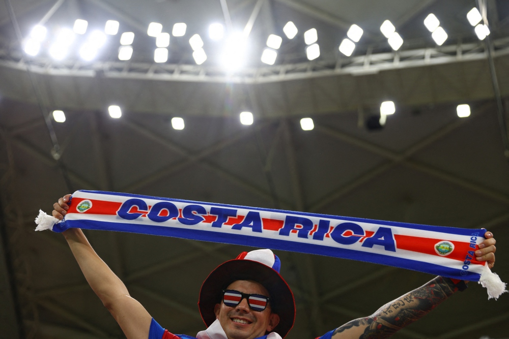 TRỰC TIẾP Tây Ban Nha 0 - 0 Costa Rica: Bò tót dương oai - Ảnh 2.