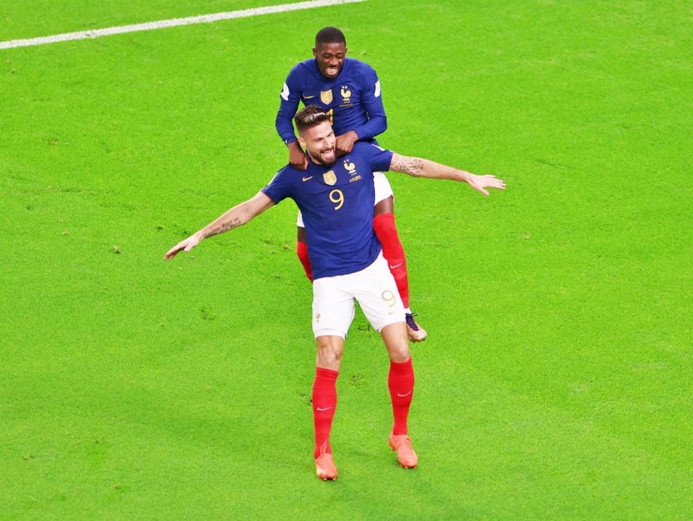 Pháp 4-1 Australia: Olivier Giroud sánh ngang Thierry Henry - Ảnh 6.