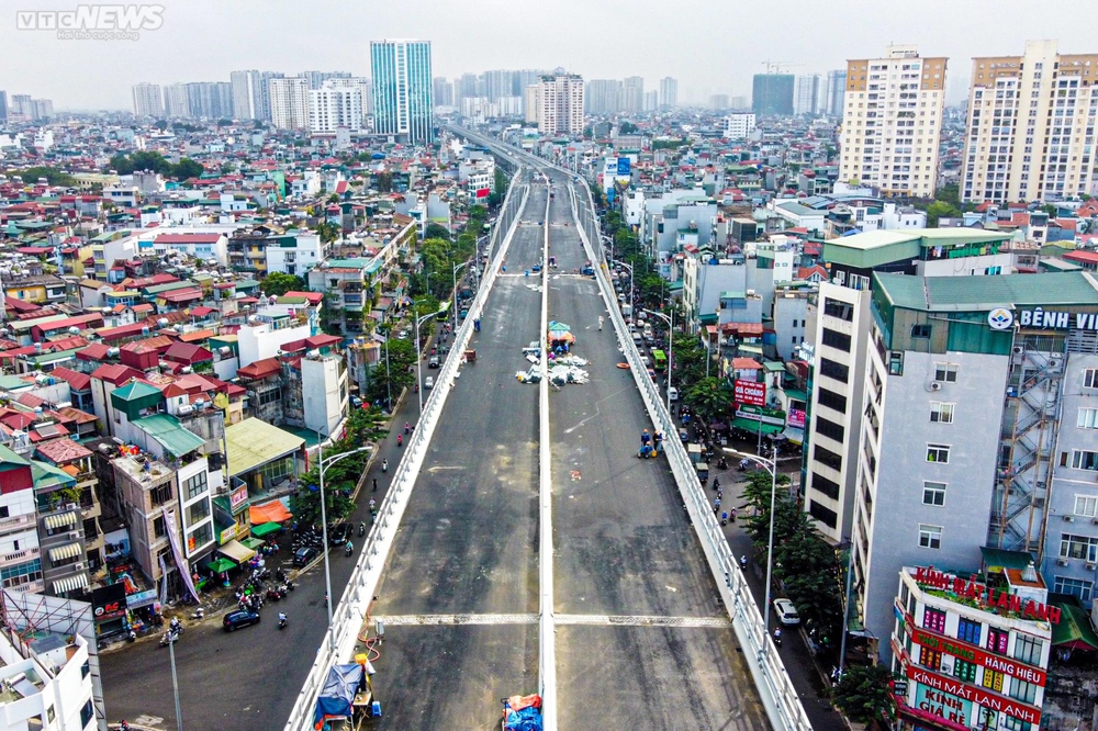 Diện mạo cầu cạn 10.000 tỷ đồng đi qua 4 quận Hà Nội trước ngày thông xe - Ảnh 14.