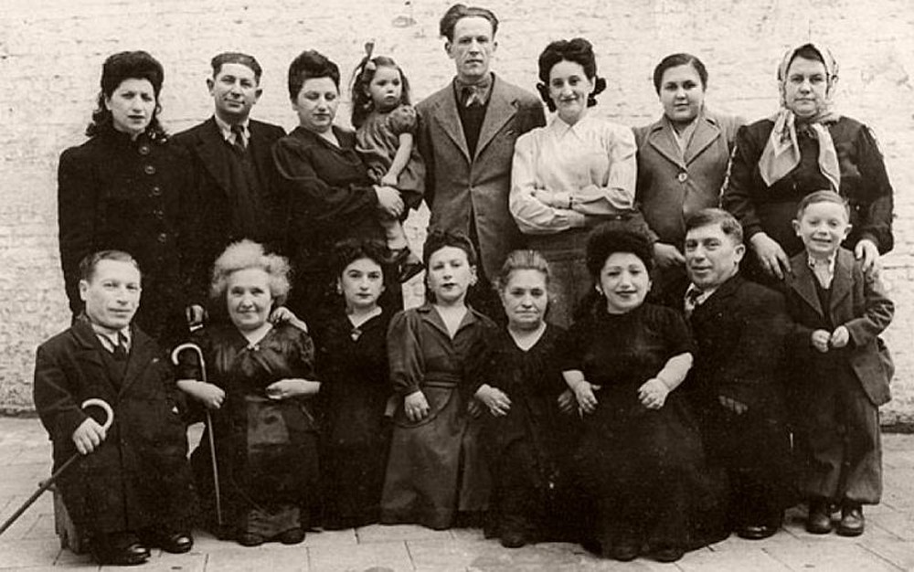 Bảy người lùn ở trại tử thần Auschwitz - Ảnh 5.