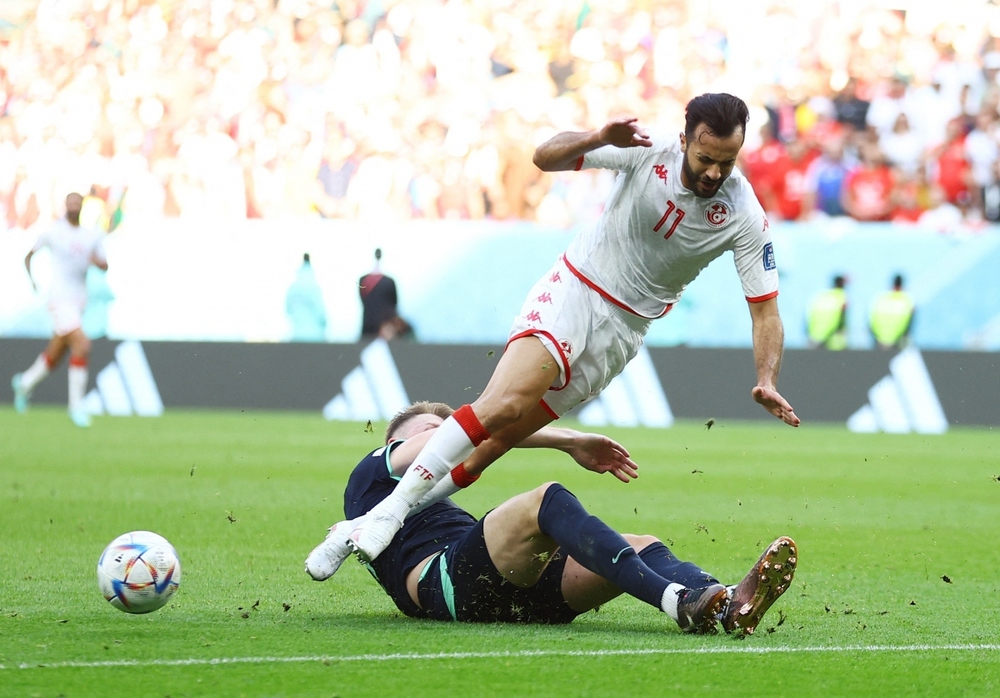 Cầu thủ Tunisia suy sụp sau khi thua Australia - Ảnh 7.