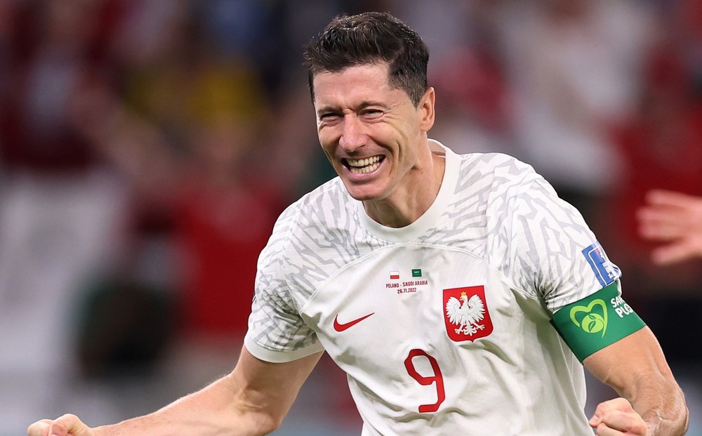 Lewandowski lần đầu ghi bàn ở World Cup, Ba Lan thắng kịch tính Saudi Arabia