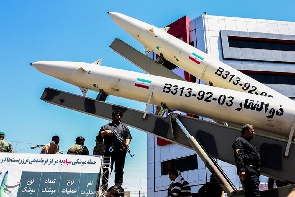 Mỹ sẽ làm gì nếu Nga mua tên lửa đạn đạo của Iran để tập kích Ukraine? - Ảnh 1.